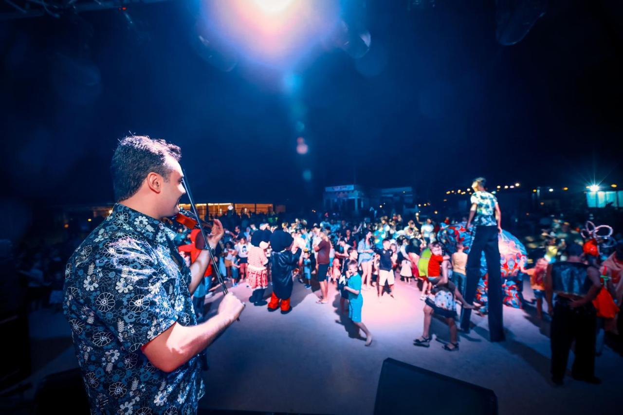 Titanic Palace Families And Couples Only Hurgada Dış mekan fotoğraf The 2015 edition of the festival