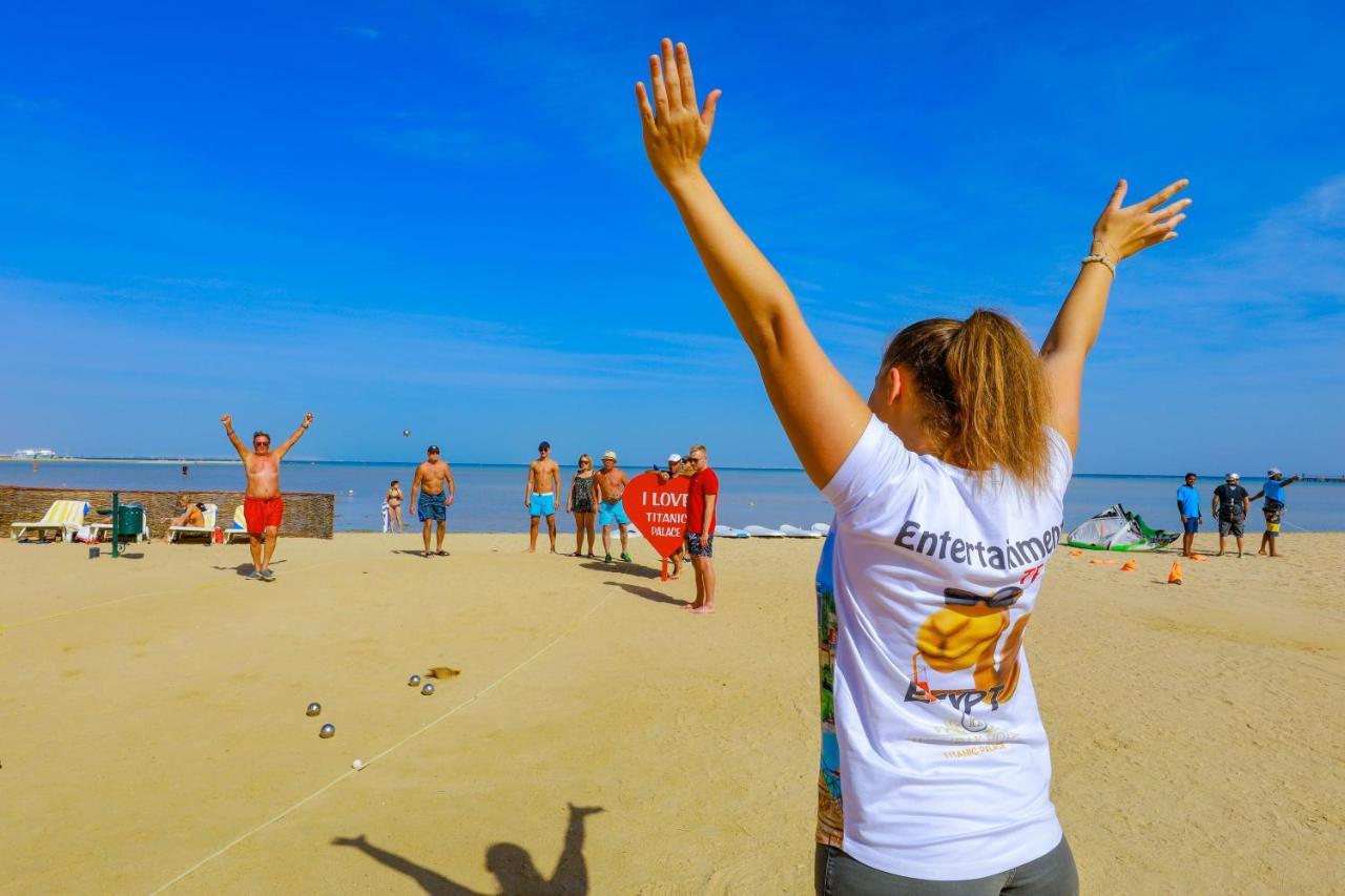 Titanic Palace Families And Couples Only Hurgada Dış mekan fotoğraf Beach volleyball tournament