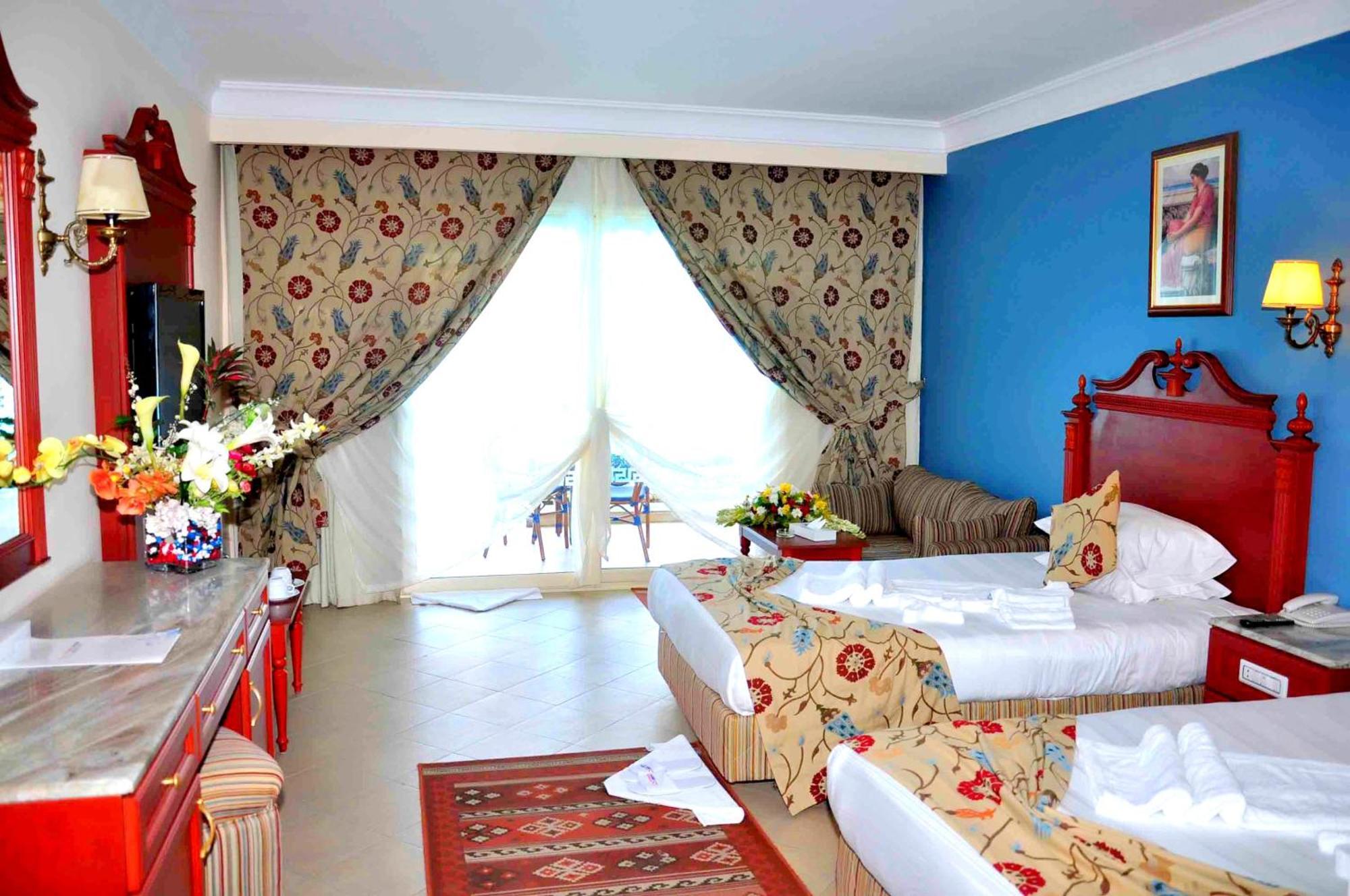 Titanic Palace Families And Couples Only Hurgada Dış mekan fotoğraf A room at the hotel